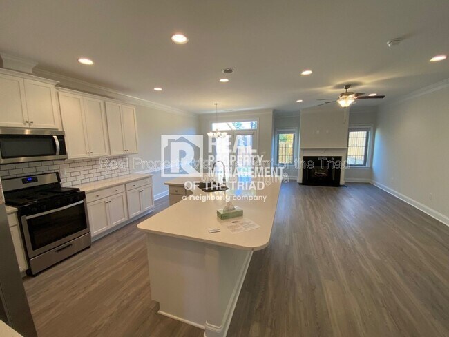 Building Photo - 4332 Holstein Dr