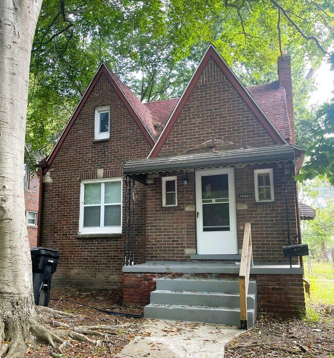 Building Photo - 18404 Salem
