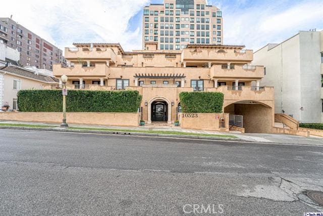 Foto principal - 10523 Ashton Ave