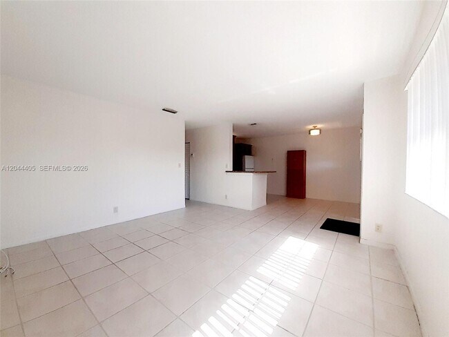 Foto del edificio - 11447 NW 42nd St