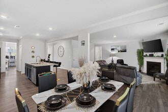 Building Photo - 4842 Layton Dr