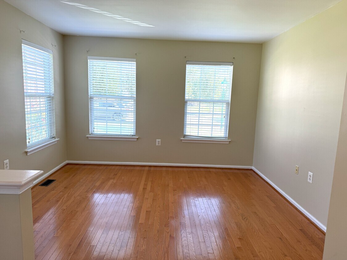 Foto principal - 379 Wheatfield Cir