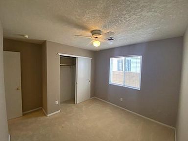 Building Photo - 1401 Villa Montana NE