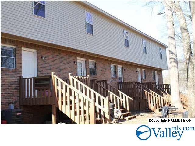 Building Photo - 908 Stevens Ct NE