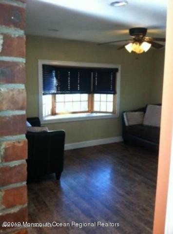 Foto del edificio - 124 Woodland Dr