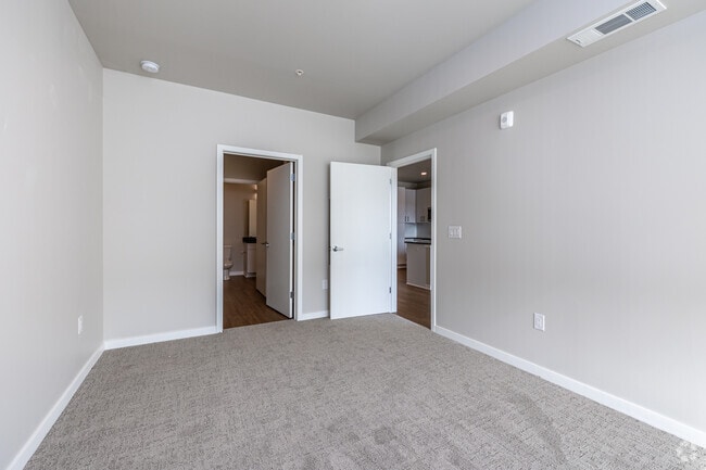 1BR, 1BA_Breen - 719 SF - Darby at Briarcliff