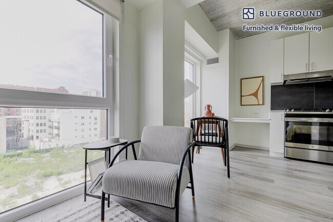 Foto del edificio - 343 W Schiller St