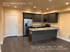 Building Photo - 12614 Ambaum Blvd SW