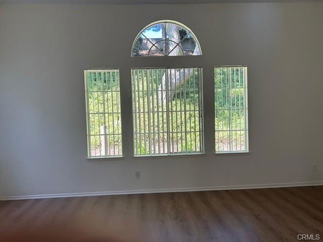 Building Photo - 24 Tamarac Pl