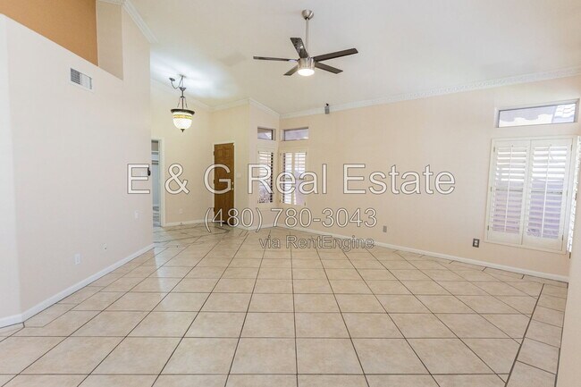 Building Photo - 7421 S Kachina Dr