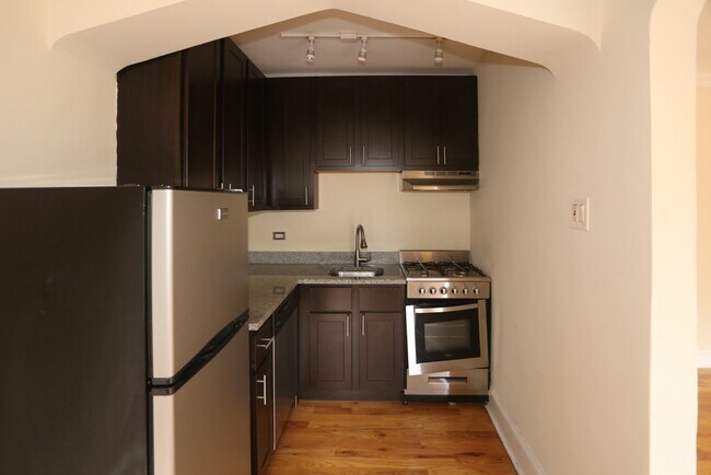 Foto del edificio - 4742 N Hermitage Ave