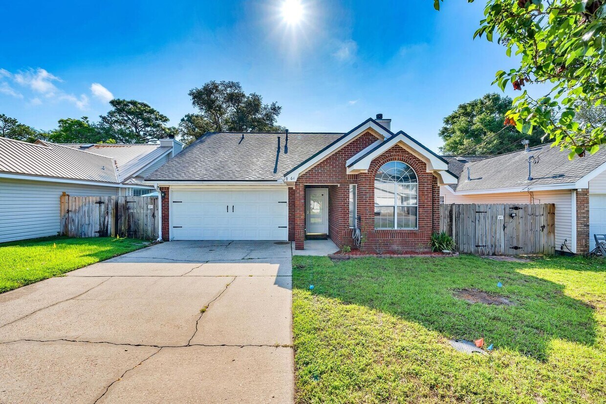 Primary Photo - Updated Home in Convenient Location