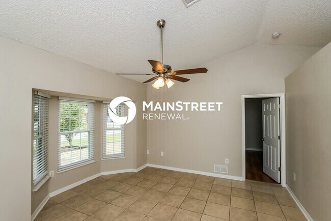 Foto del edificio - 4 Bedroom Pet-Friendly Home in Palm Bay, FL with Main Street Renewal