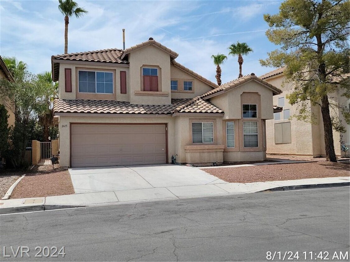 Primary Photo - HEART OF GREEN VALLEY -- BED & BATH DOWNST...