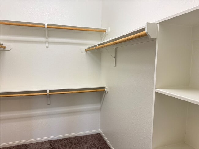 Foto del edificio - 3523 Bright Moon Ct