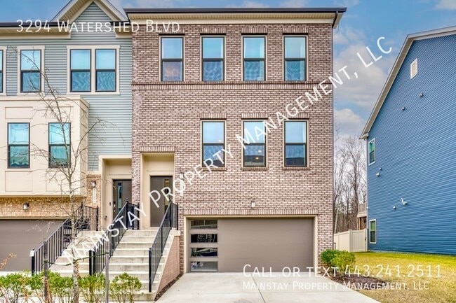 Building Photo - Luxury 4 Bedroom Townhome in Watershed Com...