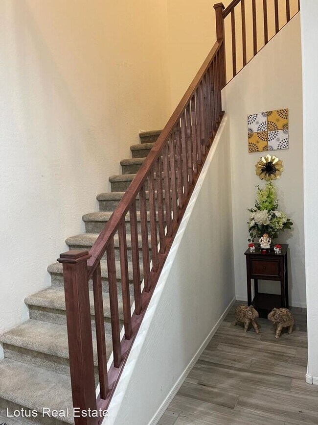 Foto del edificio - 4 br, 4 bath House - 861 E Ladbroke Way