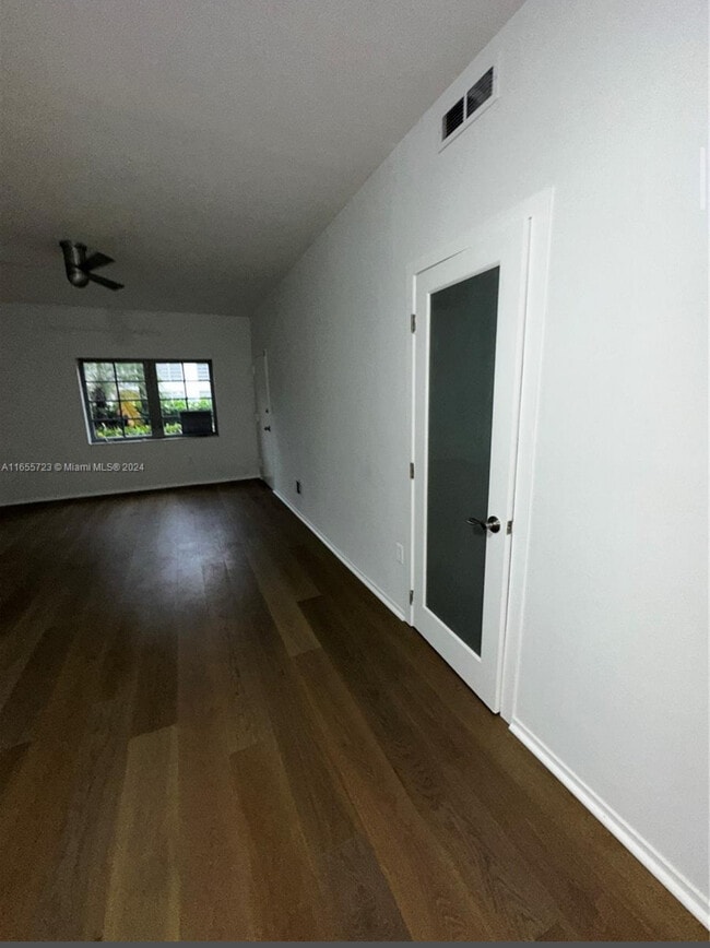 Freshly renovated - 1600 Michigan Ave