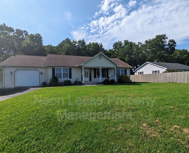 Foto principal - 9342 Shawnee Rd
