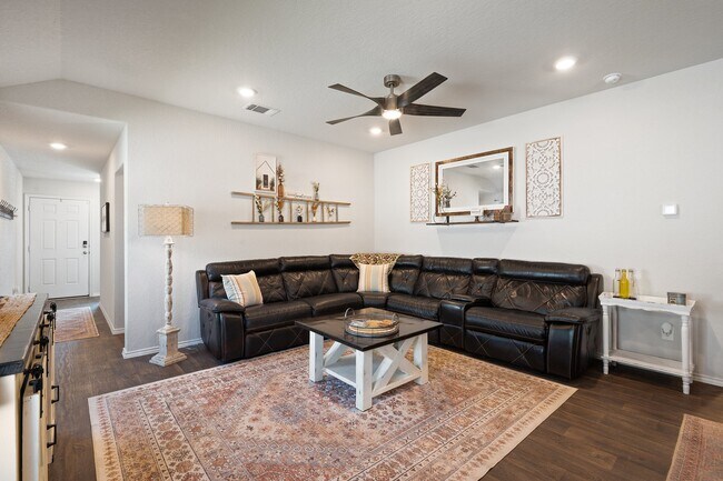 Foto del edificio - 140 Skipping Stone Ln