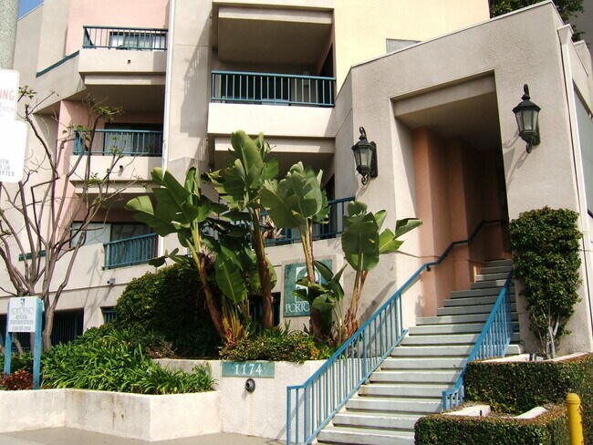 Foto del edificio - 1174 Amherst Ave