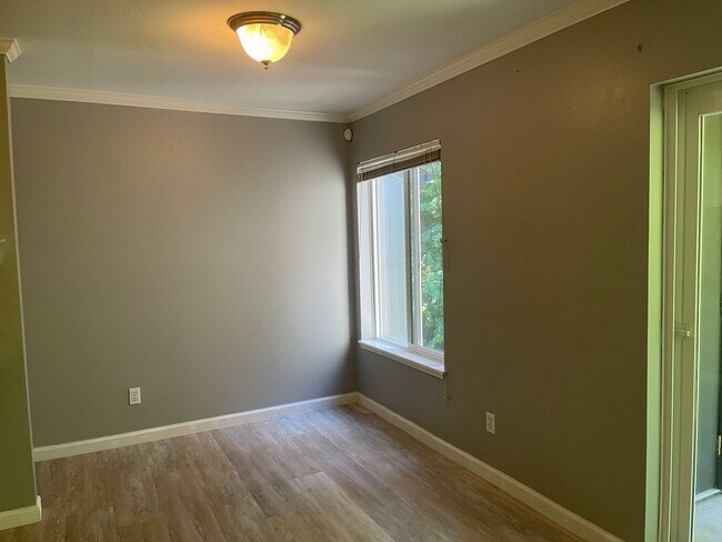 Foto del edificio - Adorable 2bd Condo in Federal Way