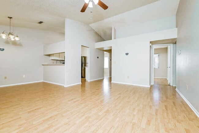 Foto del edificio - 1310 Coolmont Dr