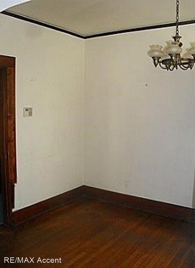 Foto del edificio - 2 br, 1 bath House - 1501 E. 33rd. St.