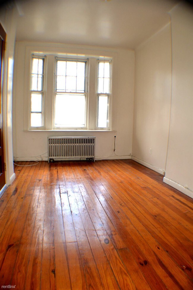 Building Photo - 1431 York Ave