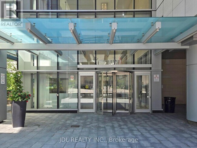 Photo du bâtiment - 386 Yonge St