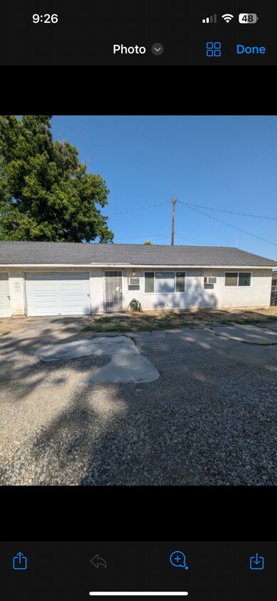 FRONT OF UNIT E - 32241 Avenue D