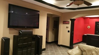 1410 Lamont Cir