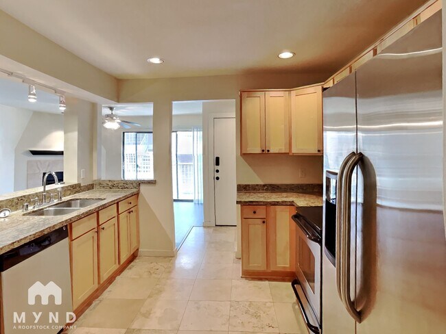 Foto del edificio - 4777 Cedar Springs Rd