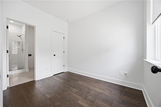 Foto del edificio - 211 Bass St SW