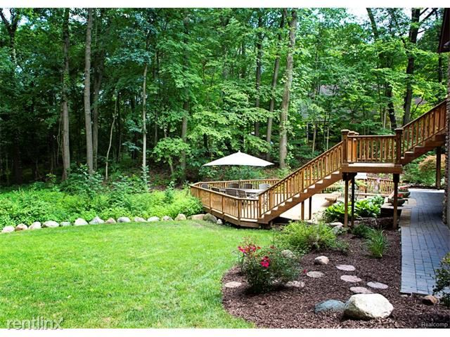 Foto del edificio - 2320 Chestnut Dr