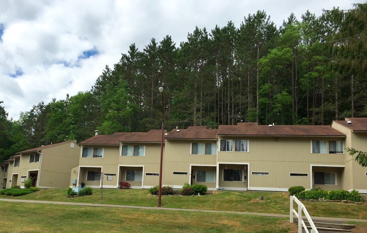 Primary Photo - University Hill Townhomes