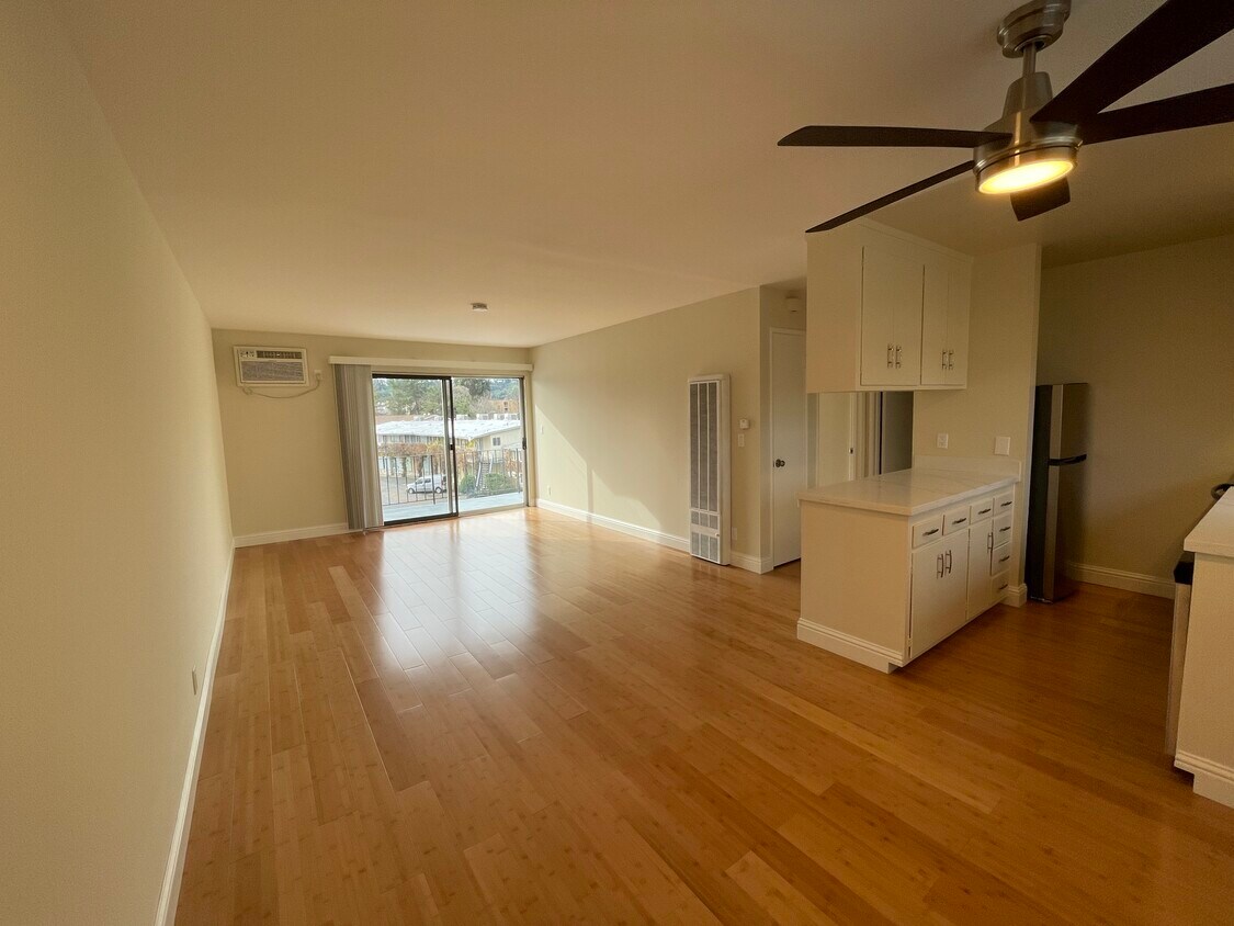 1172 Saranap Ave Unit 38B, Walnut Creek, CA 94595 Room for Rent in