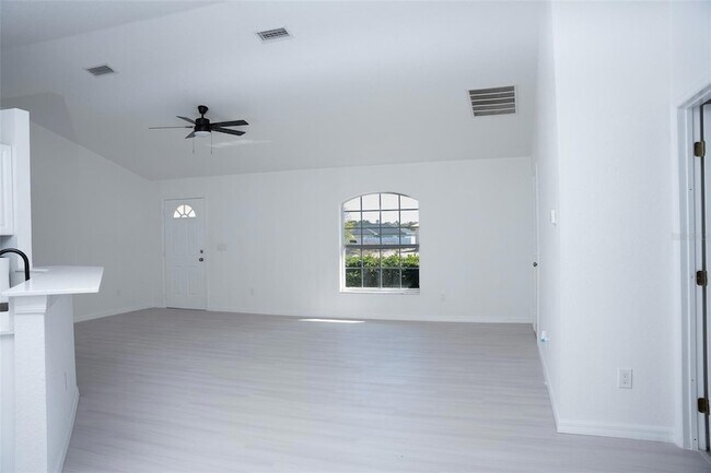 Foto del edificio - 13700 SW 48th Ct