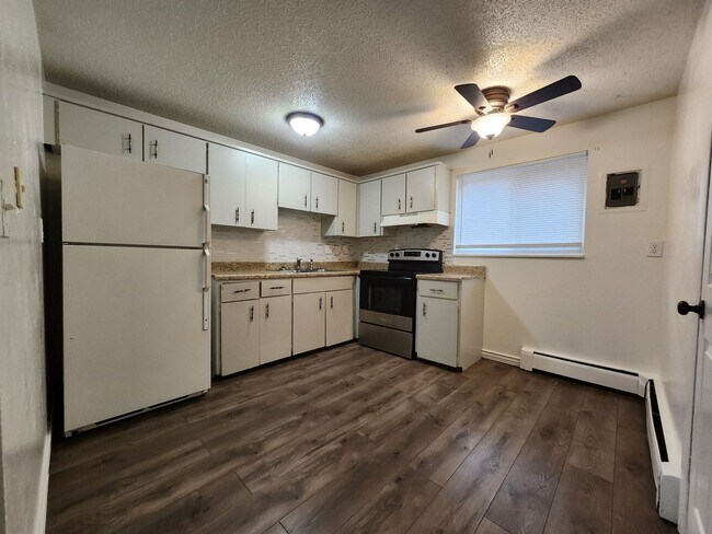 Foto del edificio - 7140 Alegre Cir