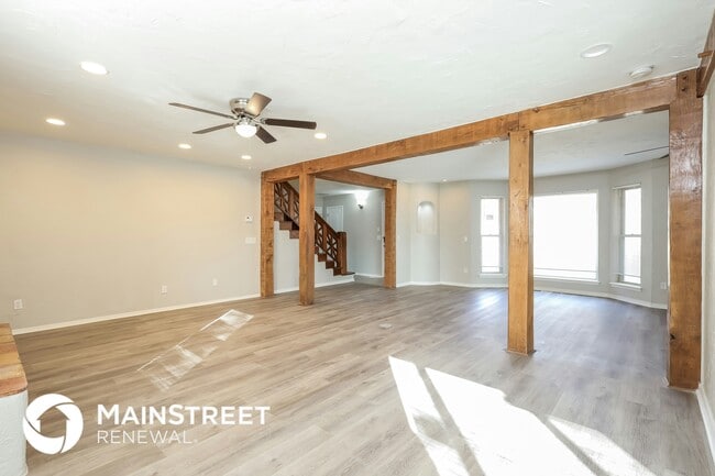 Foto del edificio - 2101 Westridge Dr