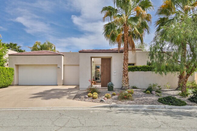 Building Photo - 69589 Paseo Del Sol