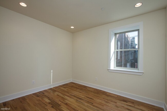 Building Photo - 1701 W Jefferson St