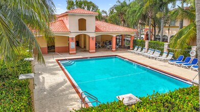 Building Photo - 302 S Santa Catalina Cir