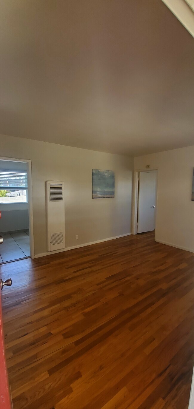 Building Photo - 4377 Lyceum Ave