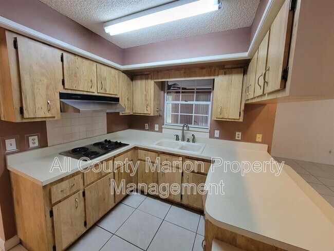 Foto del edificio - 5460 SE 22nd Pl