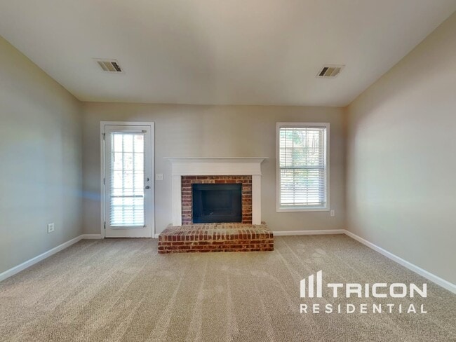 Foto del edificio - 3210 Arbor Oaks Dr SW