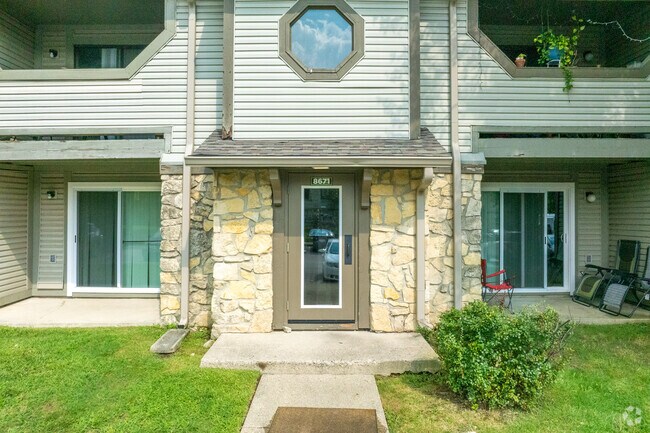 Entrada - Beechmill Apartments
