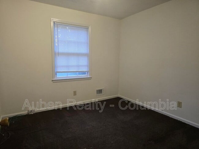 Building Photo - 111 Selmun St