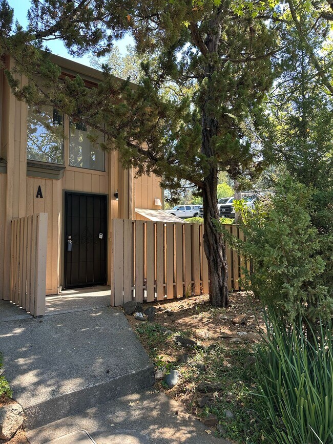 Foto del edificio - 13057 Lincoln Way