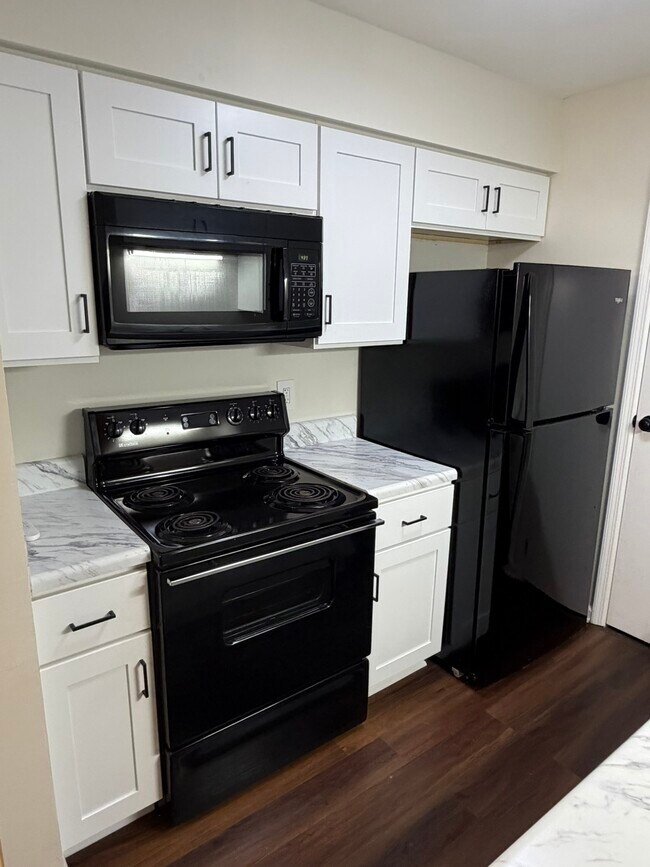 Building Photo - 115 Prescott Pl
